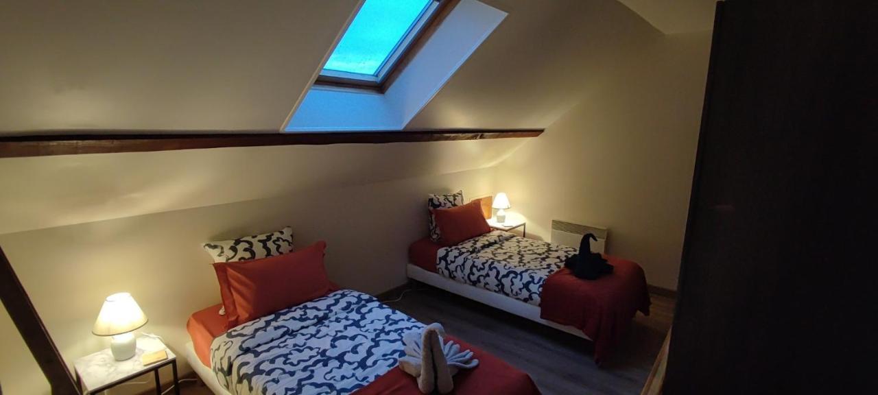 Au Pied Du Chateau 2 Bellegarde-du-Loiret Szoba fotó